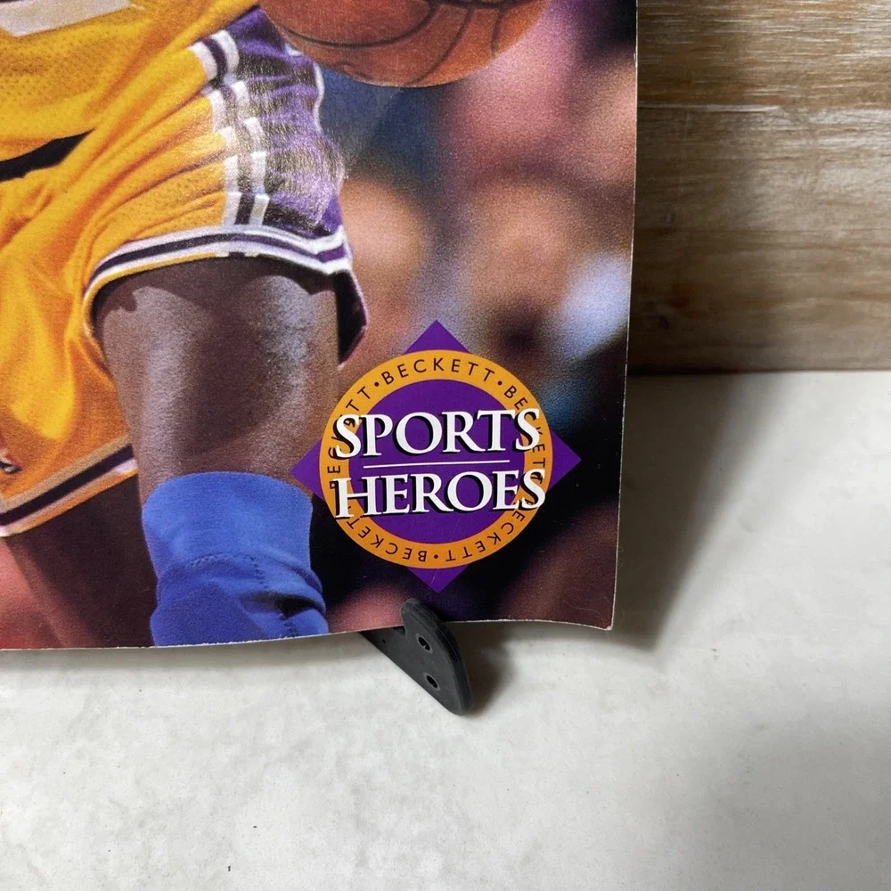 Magic Johnson Sports Hero's Magazine